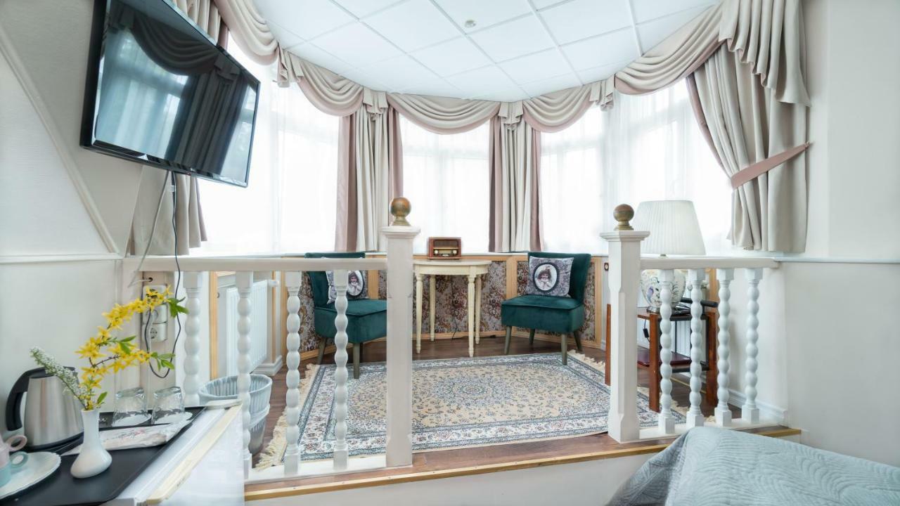 Parus Boutique Hotel Юрмала Экстерьер фото